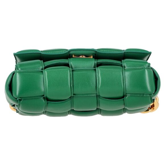 Bottega Veneta Padded Cassette Shoulder Bag in Green Leather - Picture 2 of 9